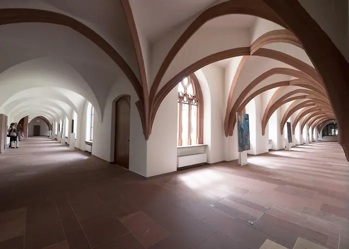 Tagungshaus Himmelspforten - Self Check-in * Würzburg